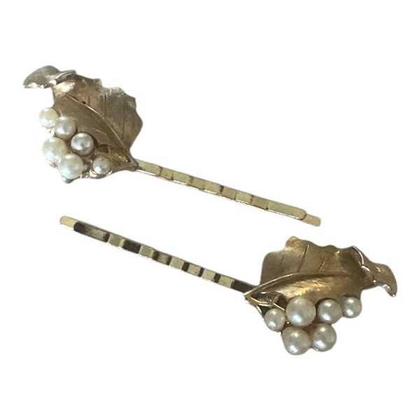 Gold Leaf and Pearl Hairpins – Elegant Vintage Jewelry Accessories - Picture 3 of 6